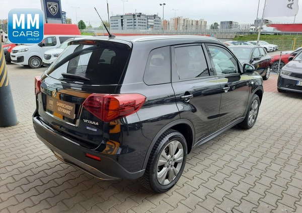 Suzuki Vitara cena 90700 przebieg: 16600, rok produkcji 2023 z Ropczyce małe 352